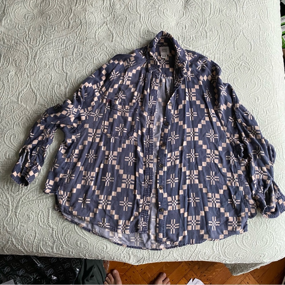 BDG UO Keanu Drapey Flannel Button Down Shirt Geometric Diamond Blue XS - Picture 7 of 11